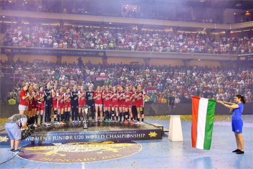 Világbajnok a magyar válogatott Debrecenben – Női kézilabda junior-vb (Videó!)
