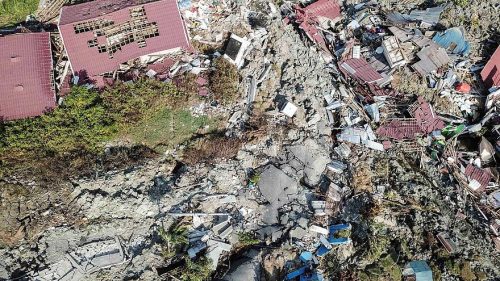 Egyre nő, már 1300 fölött a halottak száma Celebeszen (VIDEÓ)