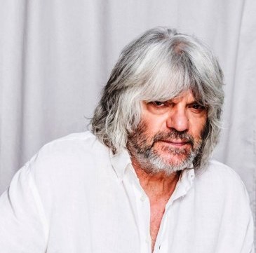 Hé, Magyar Joe: Hobo új anyaga rockkoncerten és színházban is