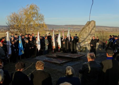 Főhajtás Barcaföldváron – Jöttek, akik megmaradtak