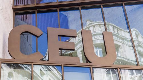 Szijjártó: nem bizonyított a CEU amerikai oktatási tevékenysége (VIDEÓ)