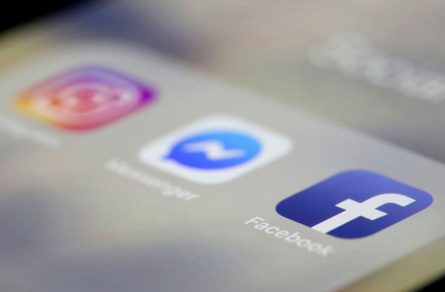 Mark Zuckerberg nyílt levélben kéri a világ kormányait az internet törvényi szabályozására