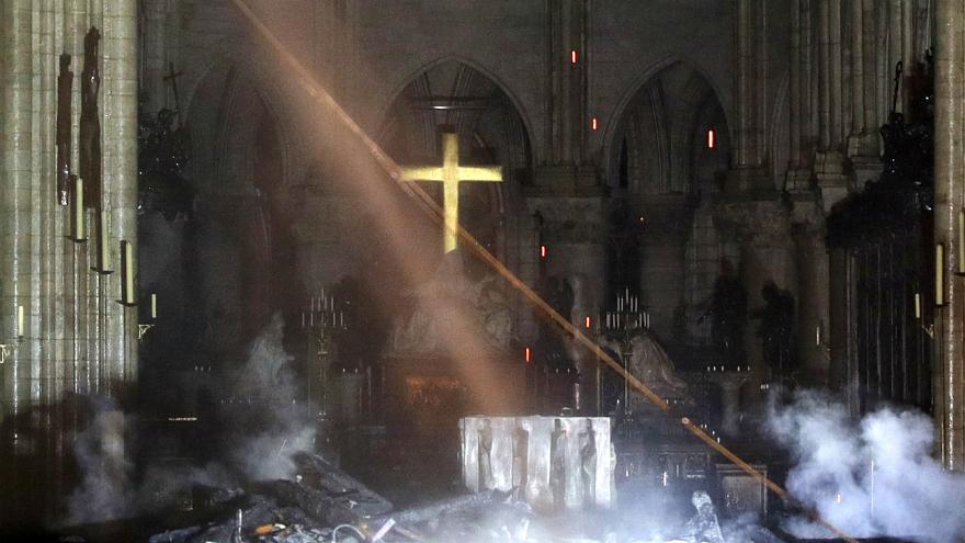 Tűz után a Notre-Dame belseje (VIDEÓ)