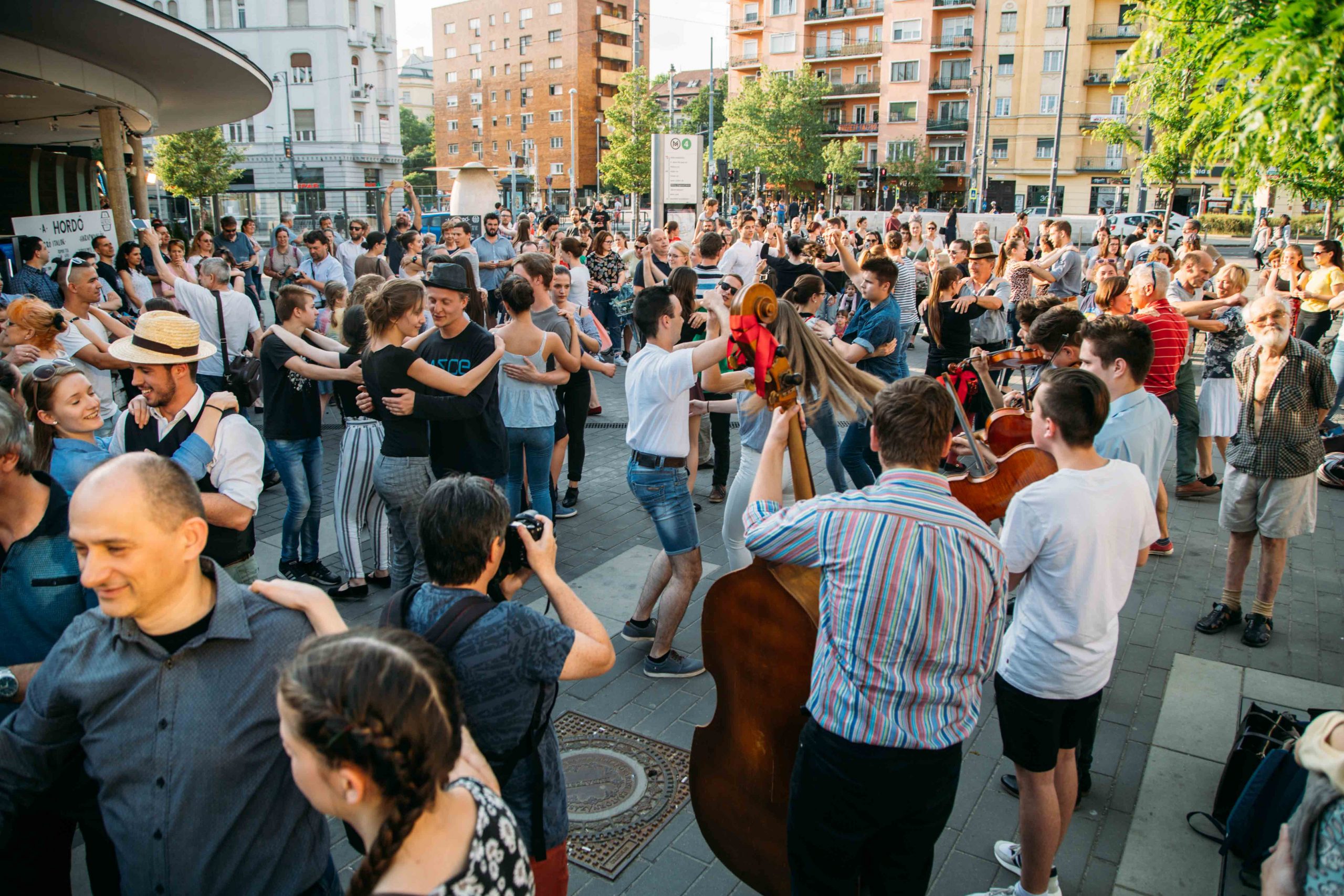 Táncházünnep kicsiknek és nagyoknak