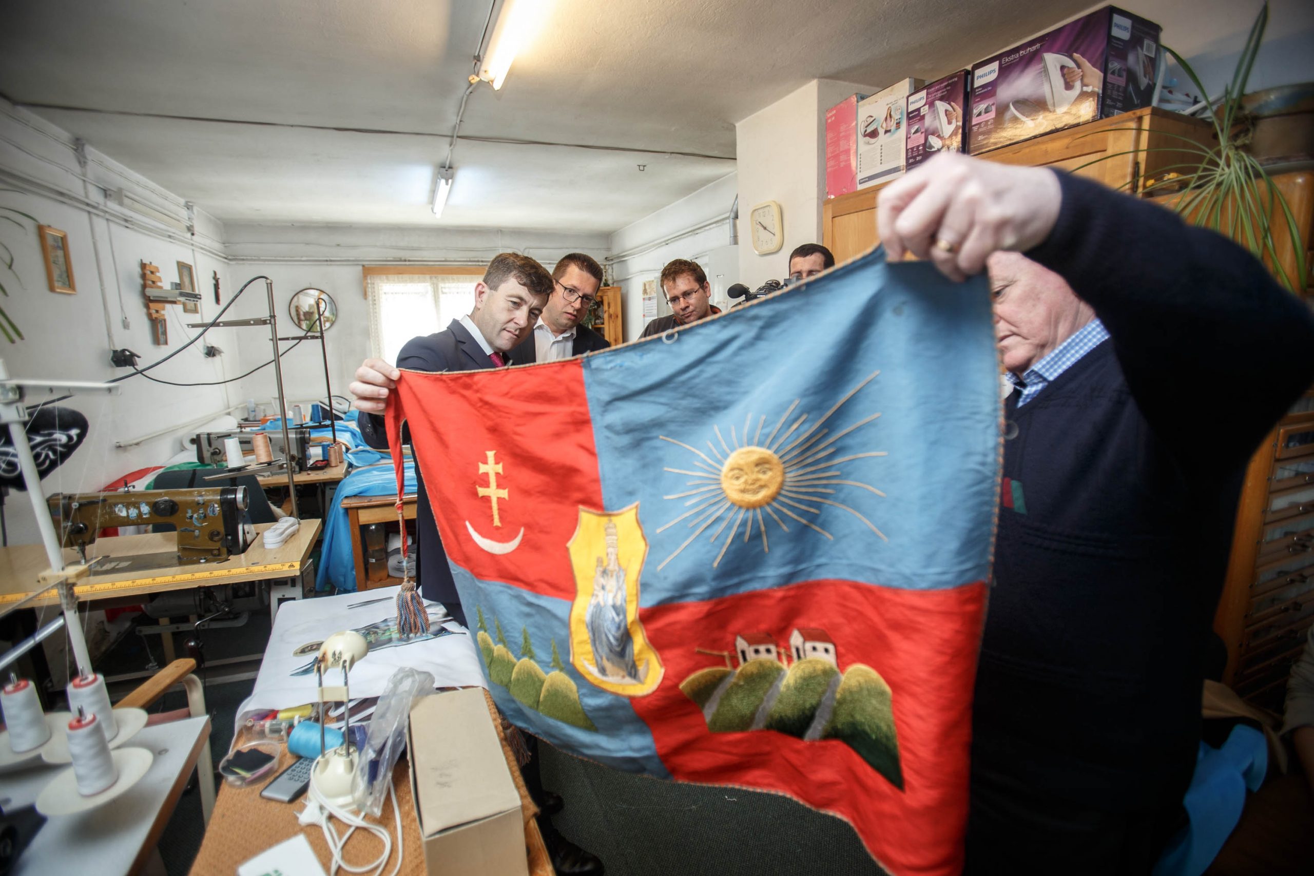 Vincze Loránt: Európai kisebbségvédelmi törvényre van szükség, hogy szabadon használhassuk közösségi jelképeinket, anyanyelvünket