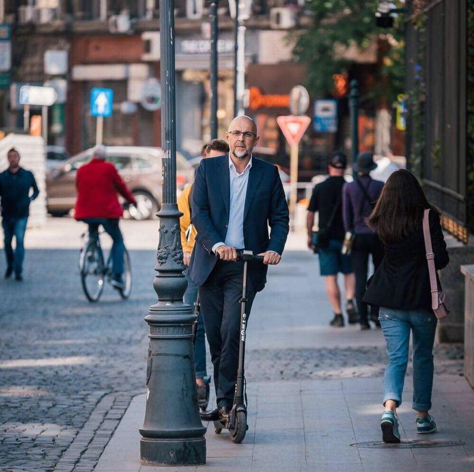 Román kormányalakítás – Kelemen Hunor: az RMDSZ nem ad biankó csekket senkinek
