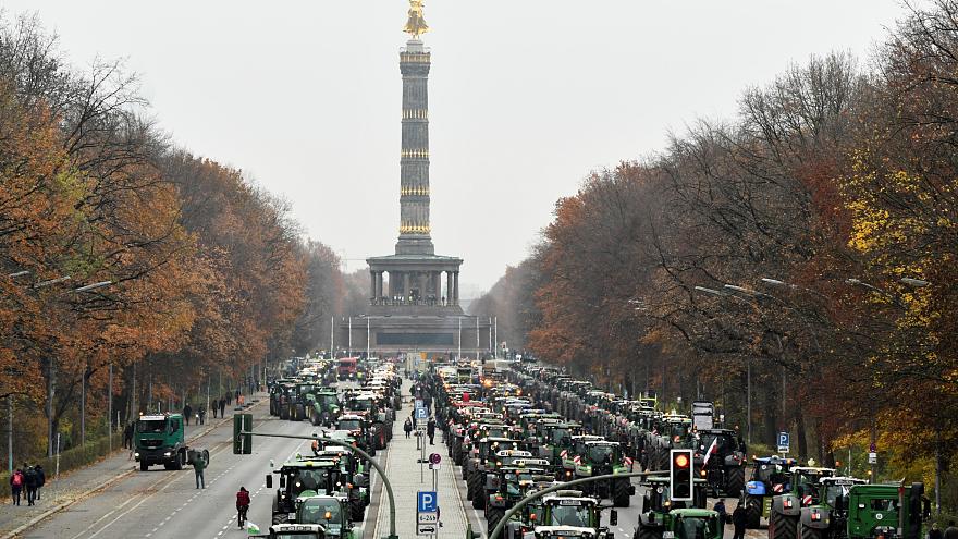 Tízezer német gazda tüntetett Berlinben (VIDEÓ)