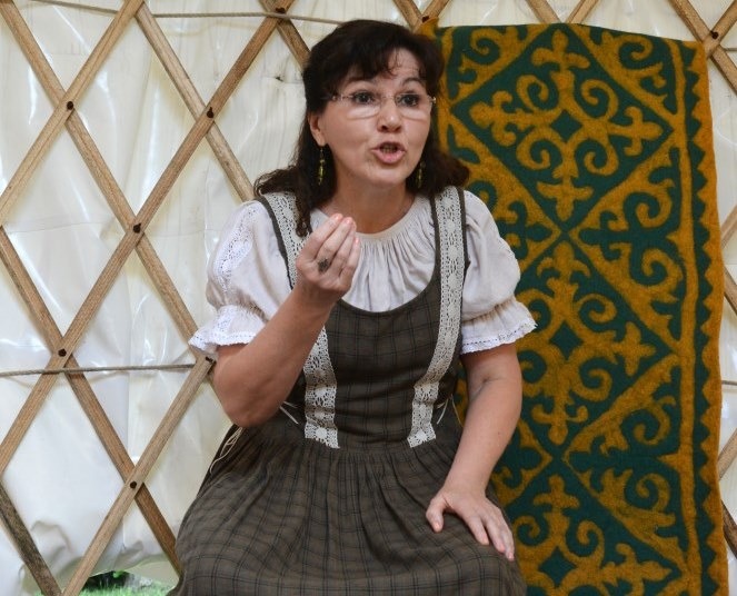 Hencidától Boncidáig – A Hagyományok Háza népmesemondó versenye