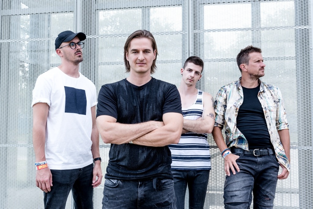 Erdélyben az Intim Torna Illegál