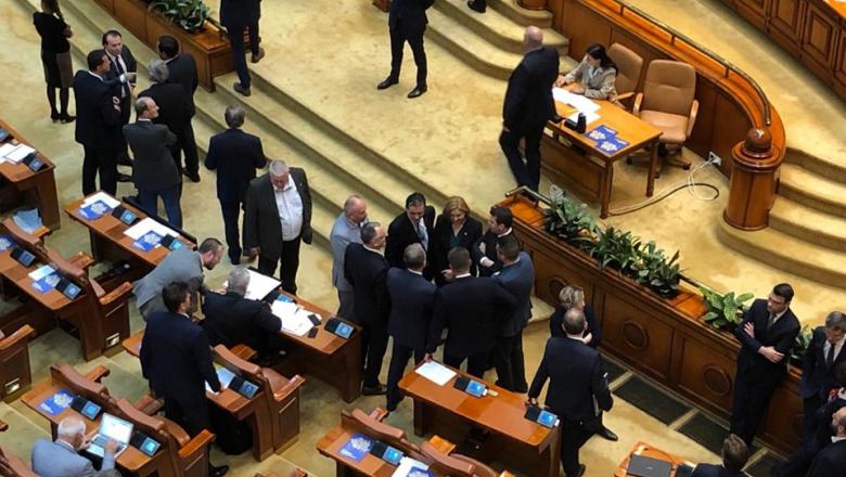 Bizalmat szavazott a román parlament Ludovic Orban kormányának