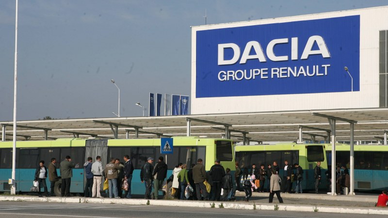 A Dacia is leállítja a termelést a romániai üzemében