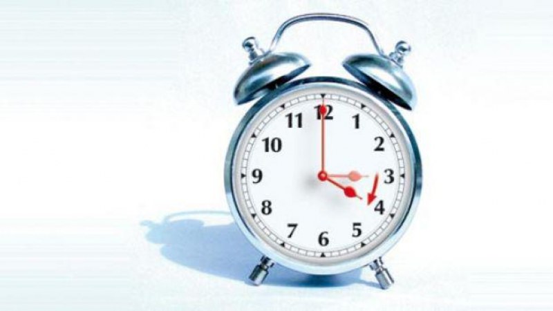 Vasárnap kezdődik a nyári időszámítás