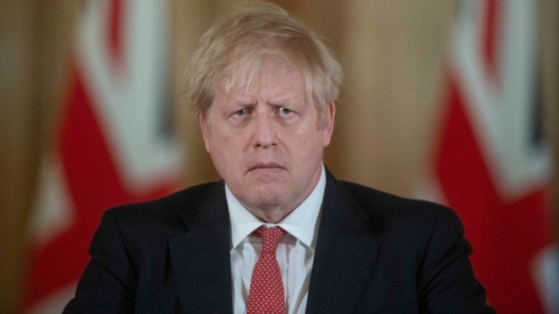 Nagy-Britanniában ezentúl csak a legszükségesebb esetekben lehet az utcára lépni