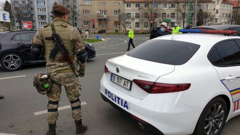 Több mint 13 millió lejre bírságolt a rendőrség a kijárási korlátozások megszegése miatt