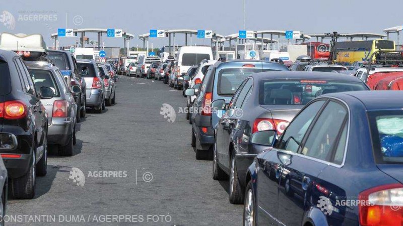 A kilépőoldalon háromórás, a belépőoldalon kétórás a várakozási idő a Nagylak 1-es határátkelőnél