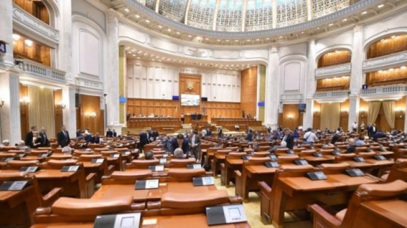 Elutasította a képviselőház az RMDSZ által kezdeményezett közigazgatási törvénykönyvet