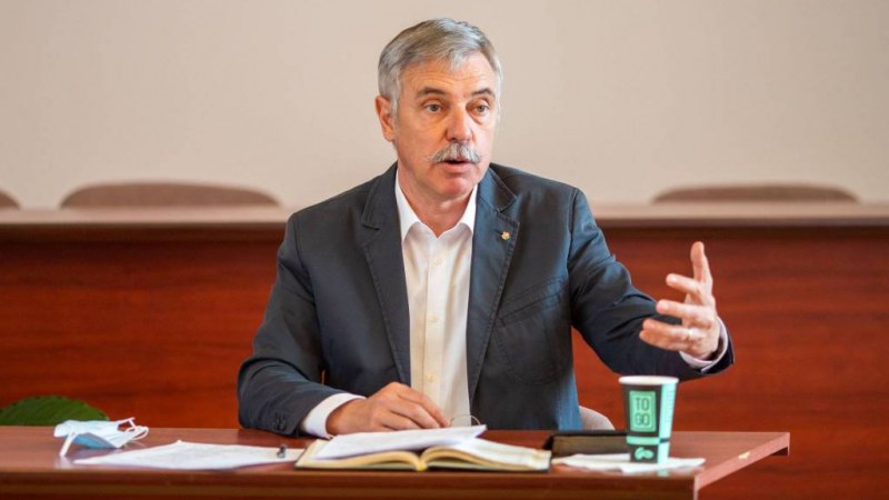 Tamás Sándor: A kormánynak „egy éjszakás kaland” az ország sorsa