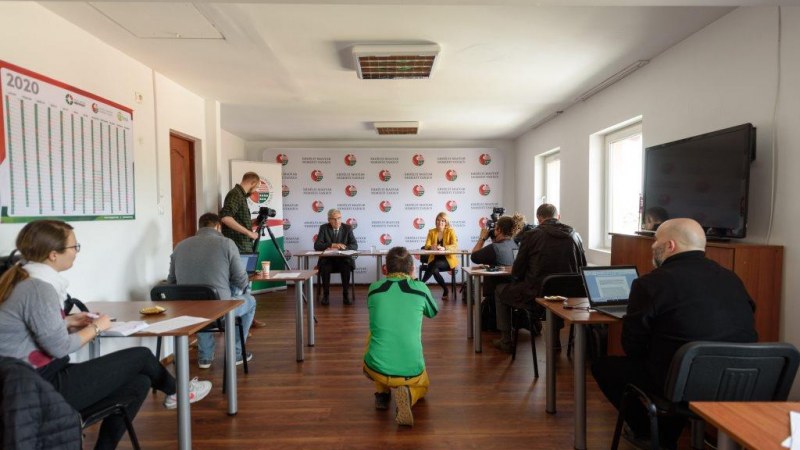 Tőkés László: száz év alatt meg kellett tanulnunk zsákban táncolni – Sándor Krisztina: Ez számunkra megemlékezés, és nem ünnep