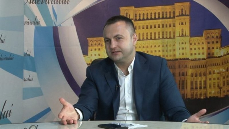 A SRI-t felügyelő parlamenti bizottság információkat kért a SRI-től az államfő „Erdély kiárusítására” utaló kijelentése kapcsán