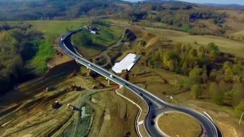 Éjféltől a teherforgalom számára is megnyitják a dél-erdélyi autópálya 21 kilométeres szakaszát