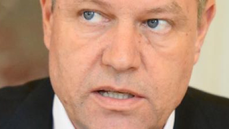 Petíció Klaus Iohannis Károly-díjának visszavonásáért