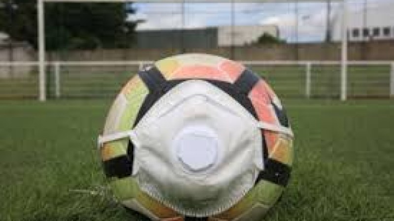 Iohannis: A hivatásos sportolók újrakezdhetik az edzéseket, szabadtéri istentiszteleteket, miséket lehet szervezni