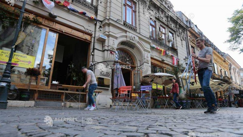 Június 1-jétől különleges intézkedések érvényesek a vendéglők és kávézók teraszainak, valamint a tengerparti strandok látogatására