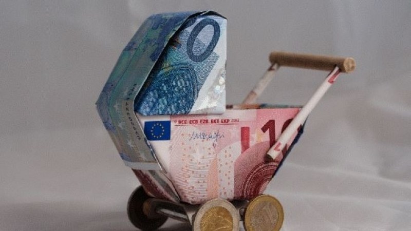 A román parlament ismét a családi pótlék megkétszerezése mellett szavazott