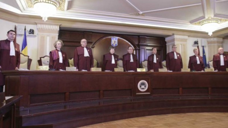 Alkotmánysértőnek bizonyultak Romániában a polgármesterek mandátumát meghosszabbító jogszabályok