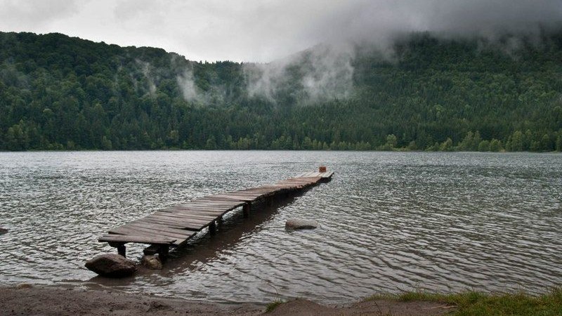 Ha nem vigyázunk, bűzös pocsolyává válik a Szent Anna-tó