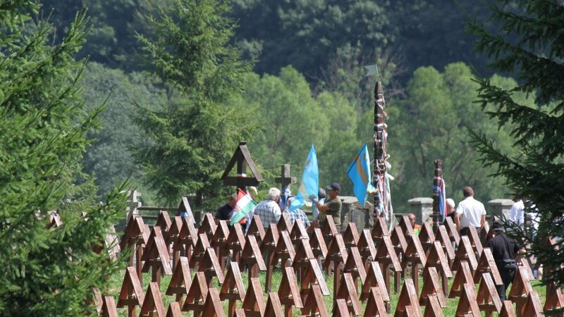 Az ügyészség szerint nem történt uszítás az úzvölgyi temetőnél