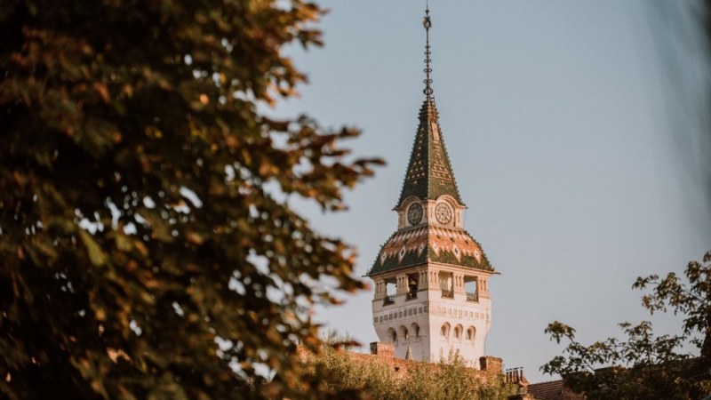 Digitalizálja az intézmény teljes archívumát a Maros Megyei Tanács