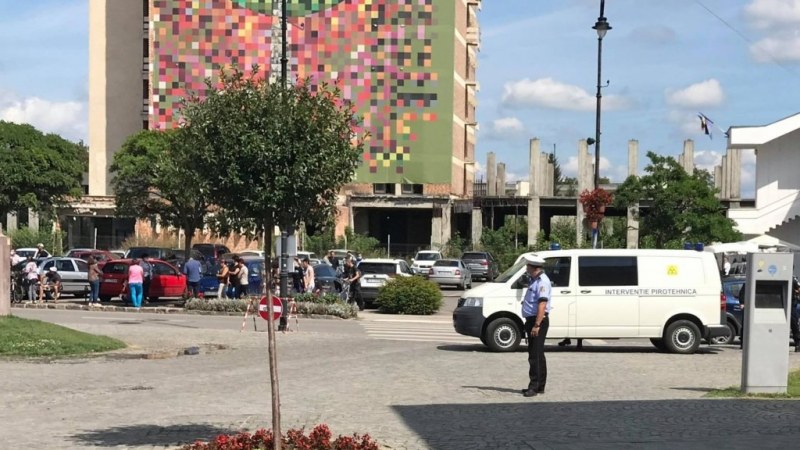 Bombariadó miatt kiürítették a sepsiszentgyörgyi városházát!