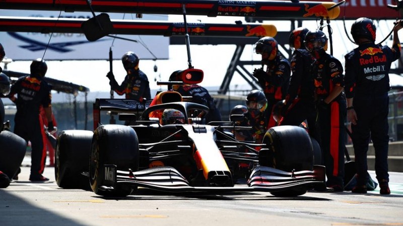 Forma-1, 70. Évforduló Nagydíj: Verstappen ünnepelt az ünnepi verseny végén
