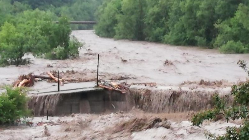 INHGA: Elsőfokú árvízriasztás Hunyad, Kolozs és Fehér megyében este 10 óráig