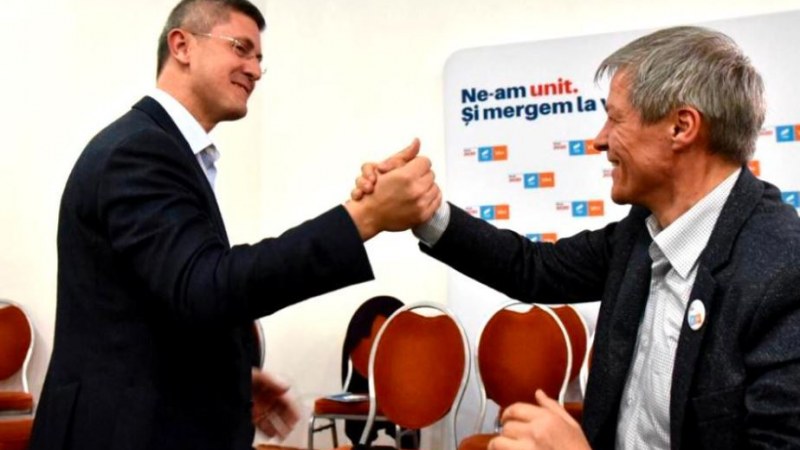 Összeolvadt Romániában két rendszerkritikus párt, a jobbközép USR és a centrista PLUS