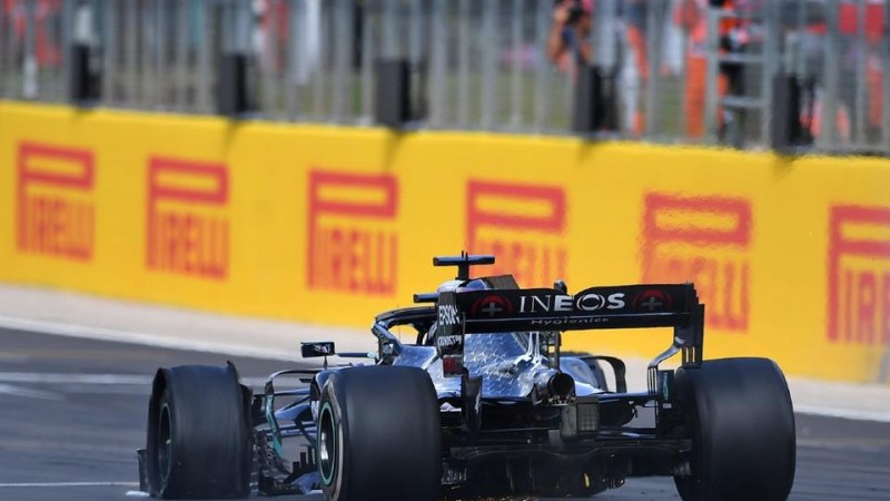 Forma-1, Brit Nagydíj: Hamilton szerencsés győzelme Silverstone-ban