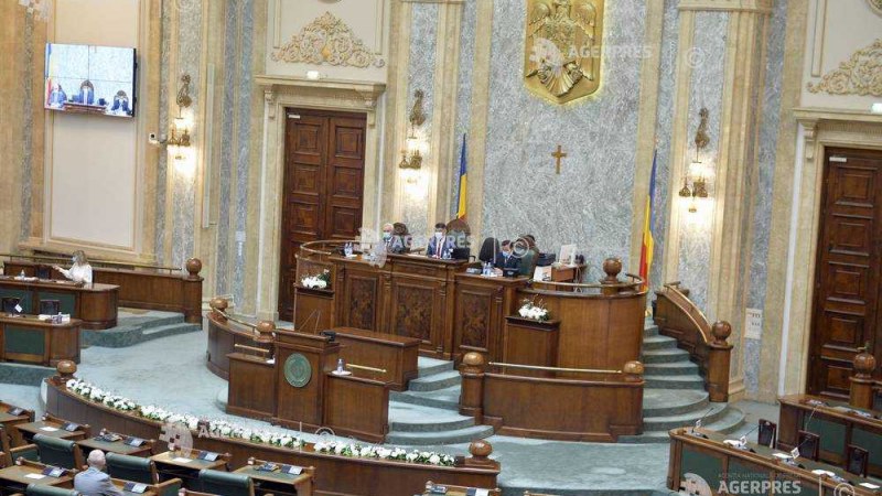 Elutasította a szenátus az Új ház programot