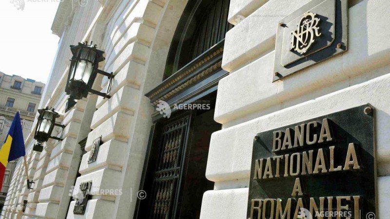 Történelmi mélyponton a lej az euróhoz képest; egy euró 4,8590 lejt ér