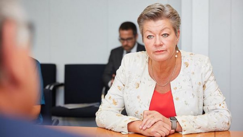 A leszboszi tábor után az uniós bevándorláspolitikát is újjáépítené az Európai Parlament