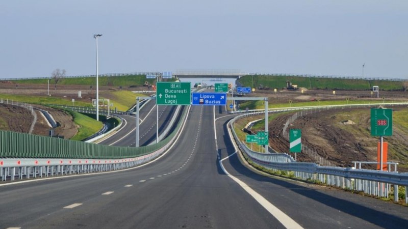 Brüsszel 1,5 milliárd euróval támogatja Románia közlekedési infrastruktúráját és katasztrófavédelmét
