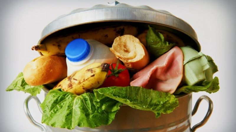 Évente 129 kilogramm élelmet dob el minden román állampolgár