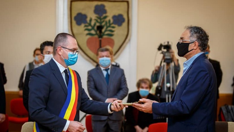 Beiktatták Korodi Attilát, Csíkszereda új polgármesterét