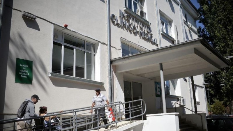 Romániában áthelyezésük ellen tiltakoznak a krónikus betegek
