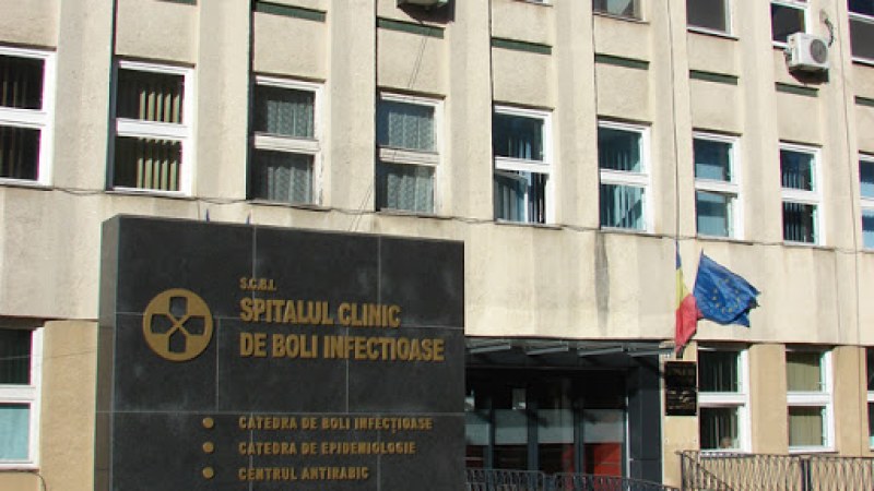 24 órás ügyelet a kolozsvári járványkórház radiológiai rendelőjében a koronavírusesetek megnövekedett száma miatt