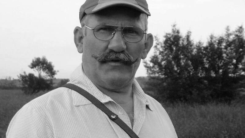 Erőss J. Péterért szól a harang Pusztinán