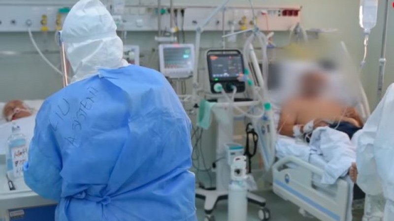 Romániában átszervezéssel próbálják növelni a Covid-kórházak befogadóképességét