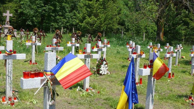 Megrótt ügyészek (Úzvölgyi katonatemető)