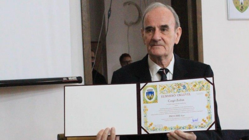 Átvette Czegő Zoltán a Pro Urbe díjat