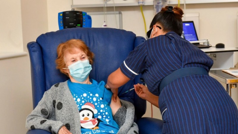Kezdetét vette az immunizálás valamennyi EU-tagországában